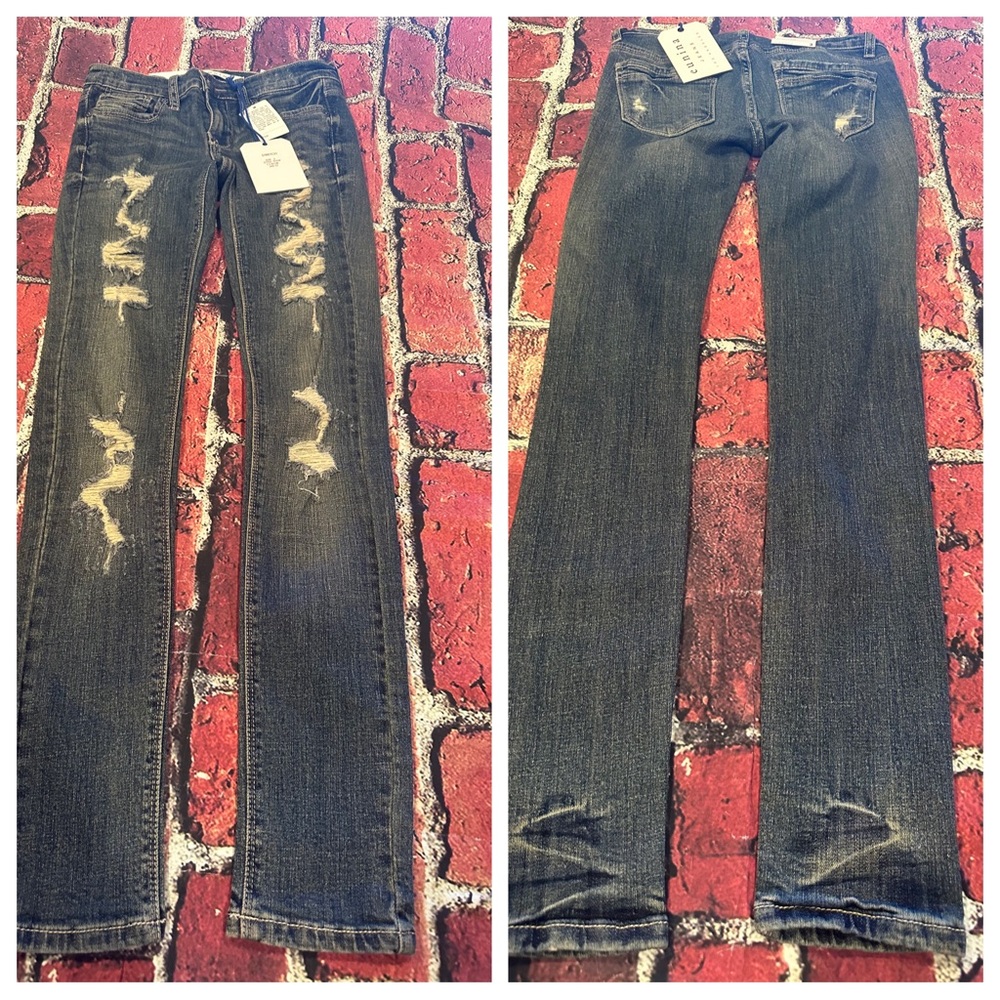 NWT EUNINA Classic Skinny Low rise Jeans size 3
Inseam 30